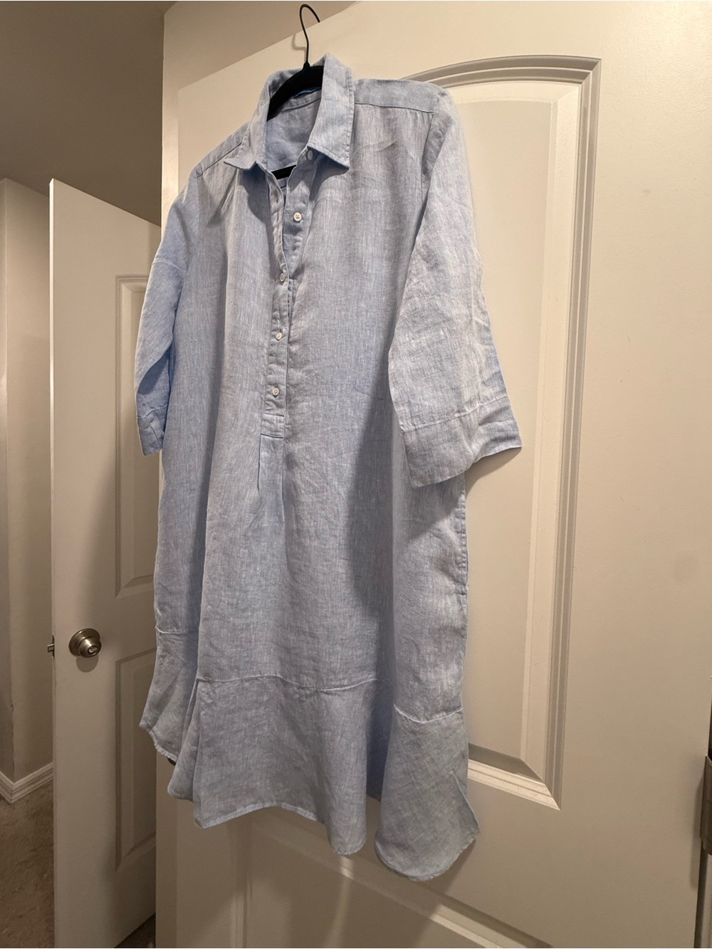 J. McLaughlin Light Blue Linen Shirt - Picture 5 of 6